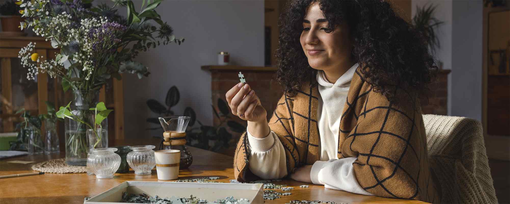 Women with puzzle